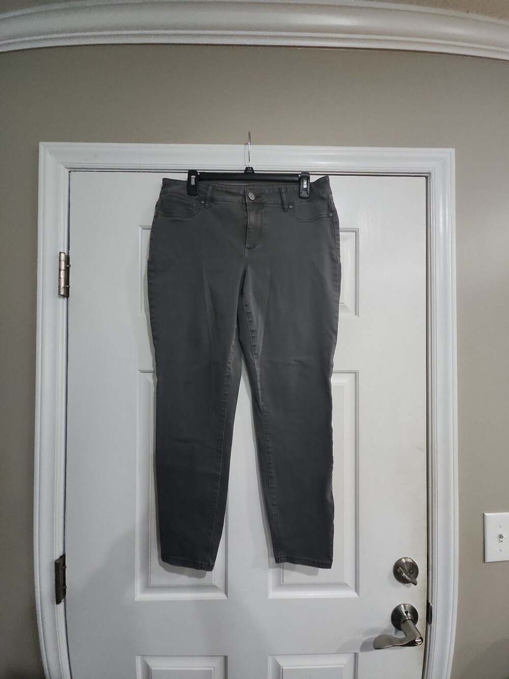 Maurices Women's Gray Mid-Rise Skinny Jeans Size 14 Regular